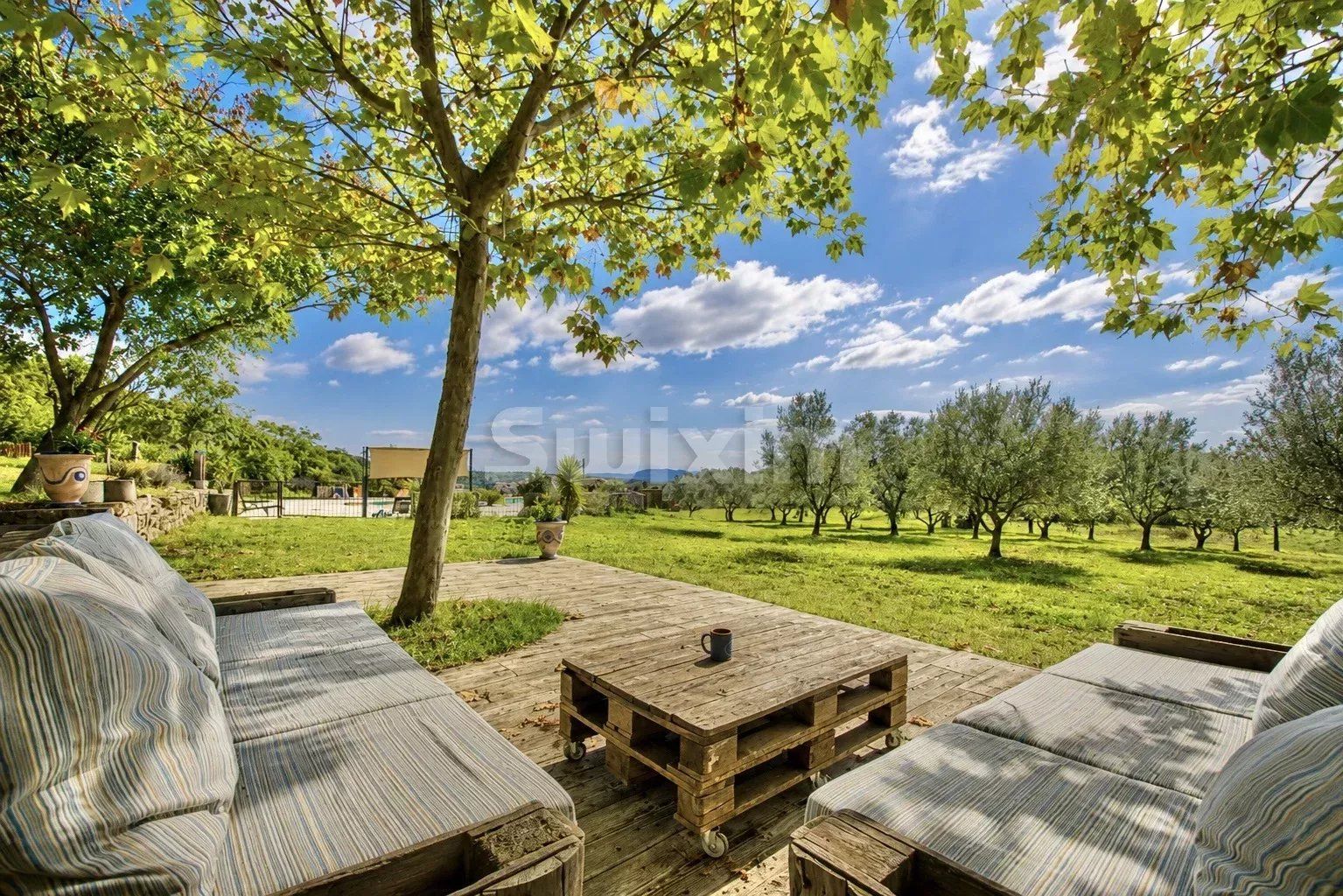 property 12 Rooms for sale on Alès (30100)