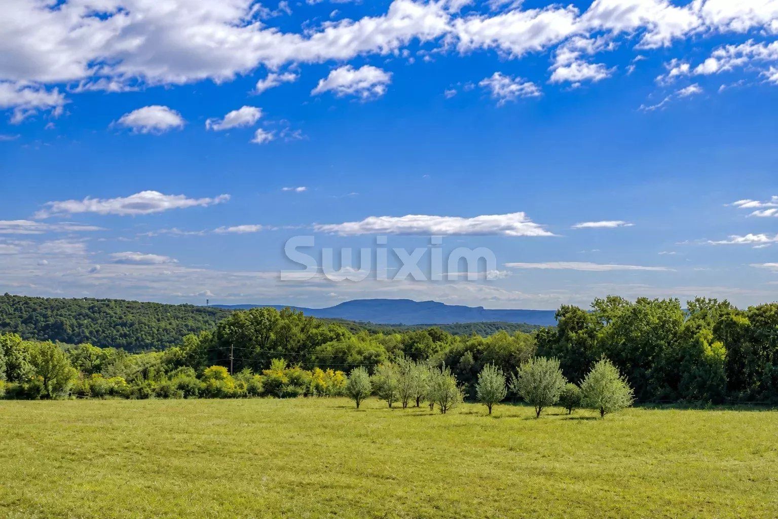 property 12 Rooms for sale on Alès (30100)