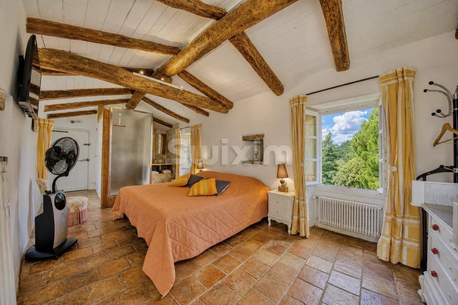 property 12 Rooms for sale on Alès (30100)