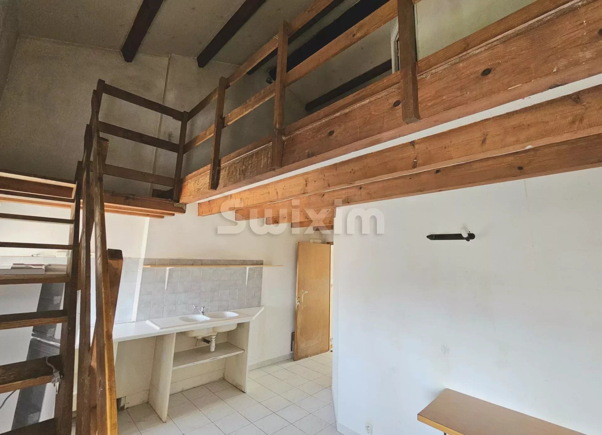 house 9 Rooms for sale on Vézénobres (30360)