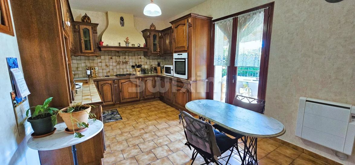 villa 7 Camere in vendita su Valréas (84600) Vendita Villa Valréas 7 Camere 185 m²