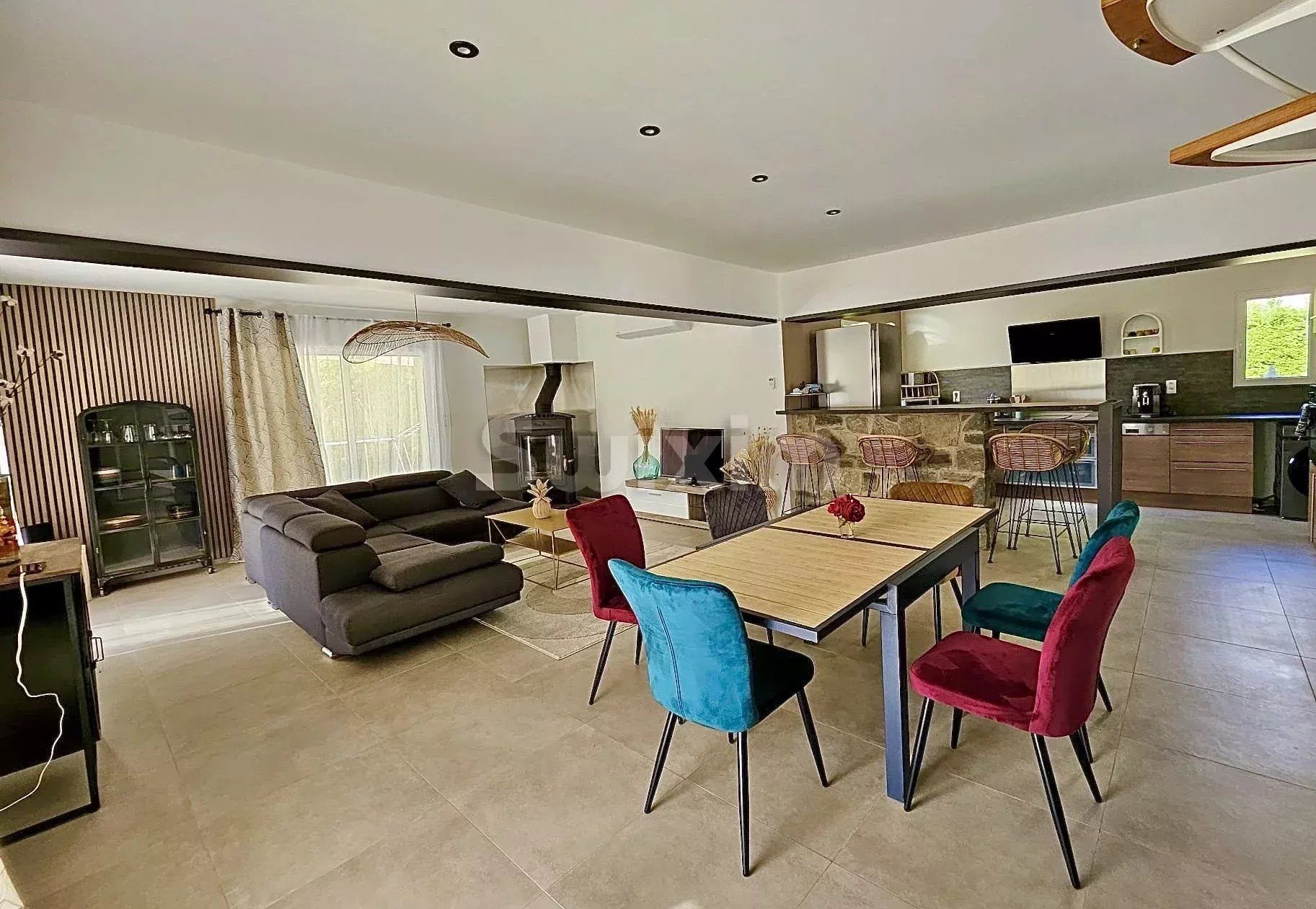 villa 7 Rooms for sale on Saint-Martin-de-Valgalgues (30520)