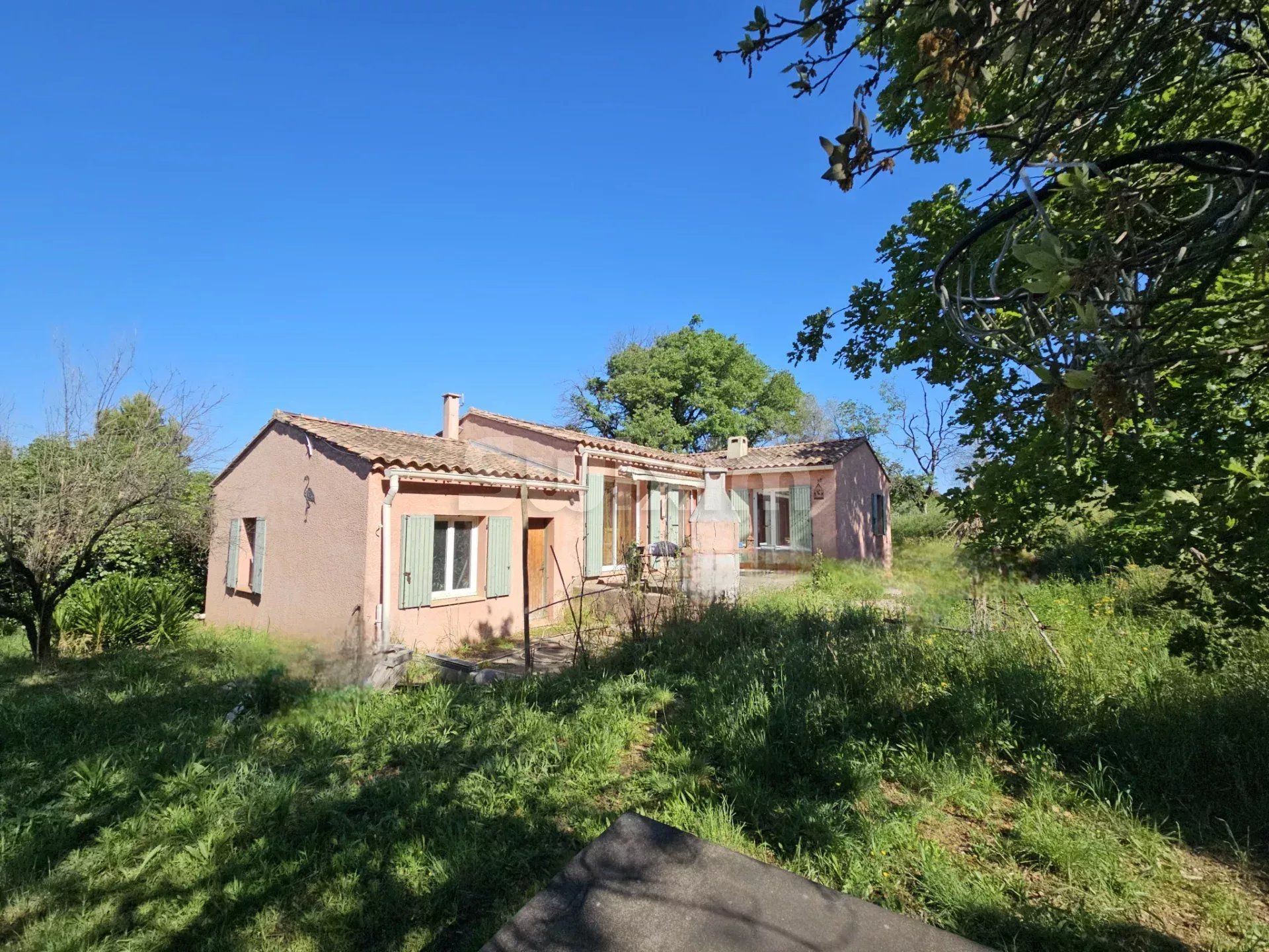 villa 7 Salas en venta en Lédenon (30210)