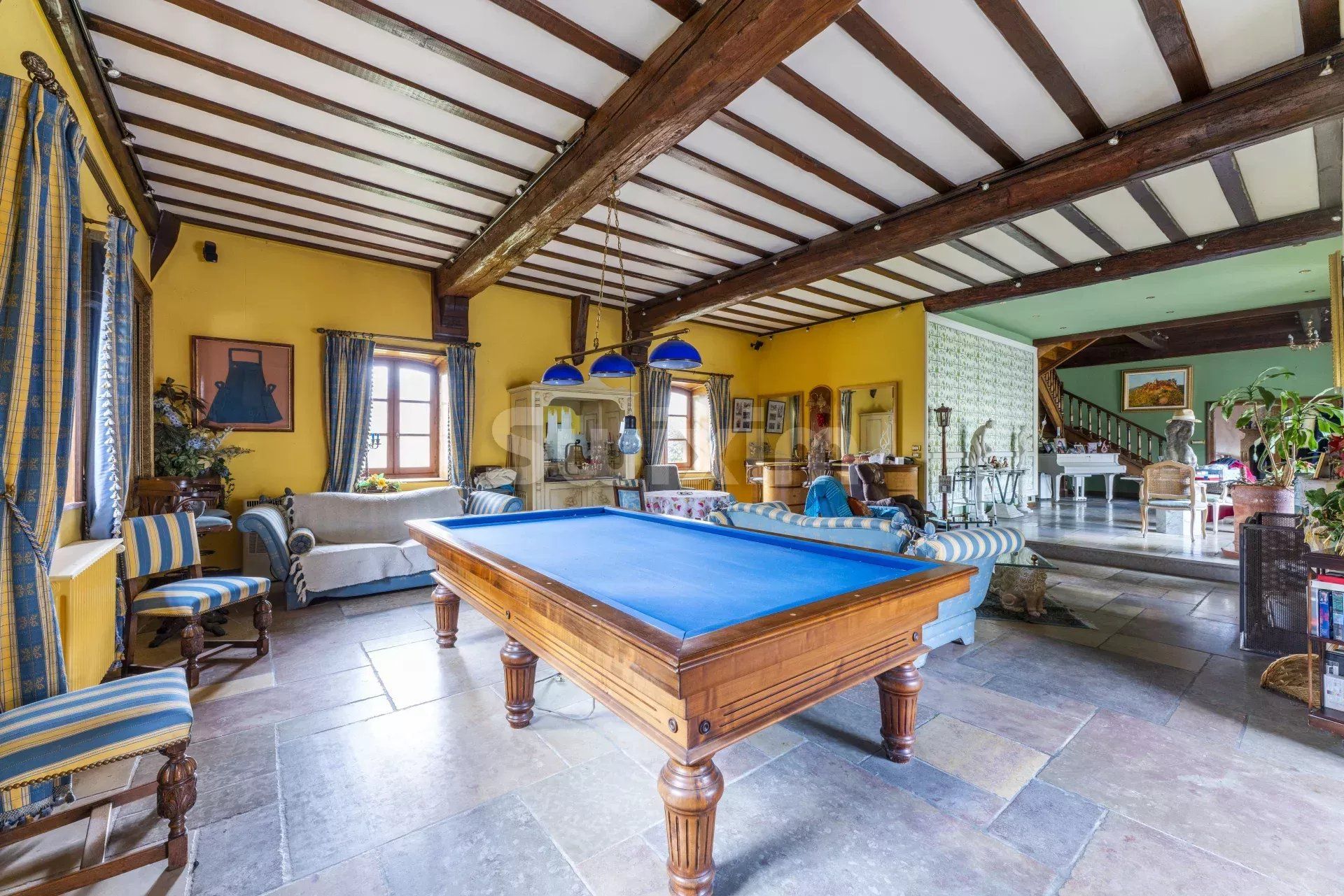 propiedad 21 Salas en venta en Villefranche-sur-Saône (69400)