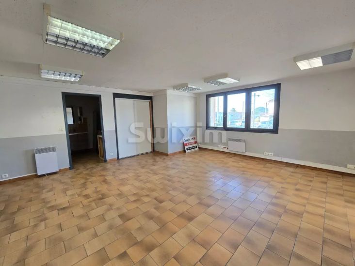 commerce 2 Pièces en vente sur Carpentras (84200) Vente Commerce Carpentras 2 Pièces 122 m²