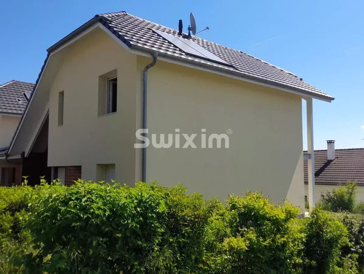 house 4 Rooms for sale on Challex (01630)