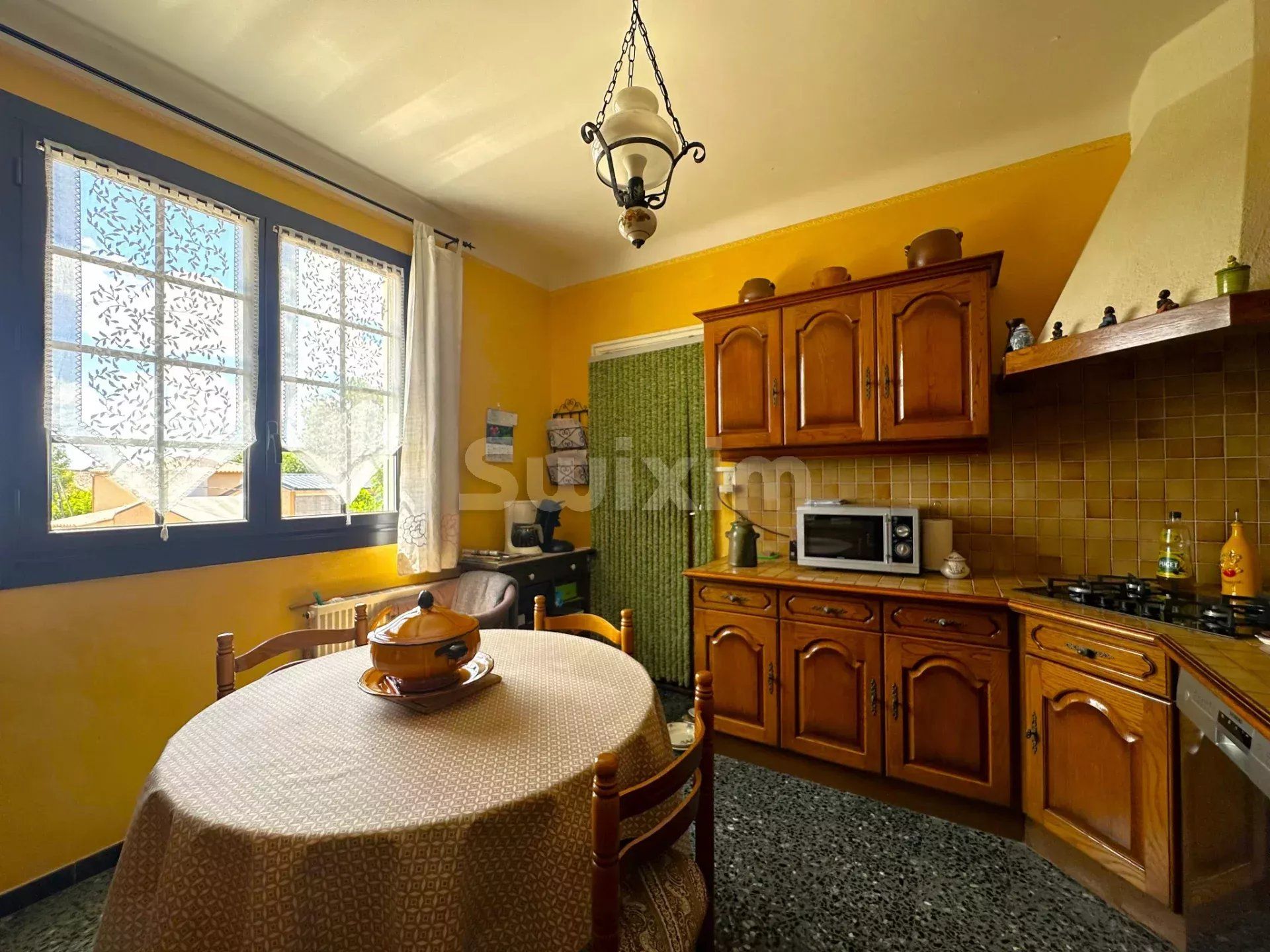 villa 12 Rooms for sale on Saint-Just-et-Vacquières (30580)