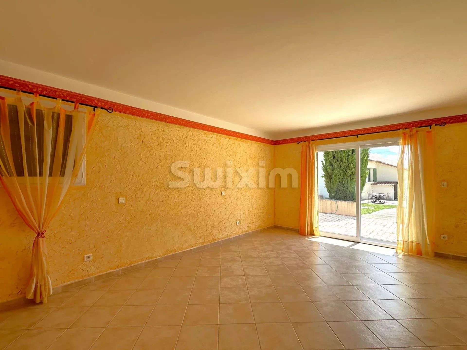 villa 12 Rooms for sale on Saint-Just-et-Vacquières (30580)