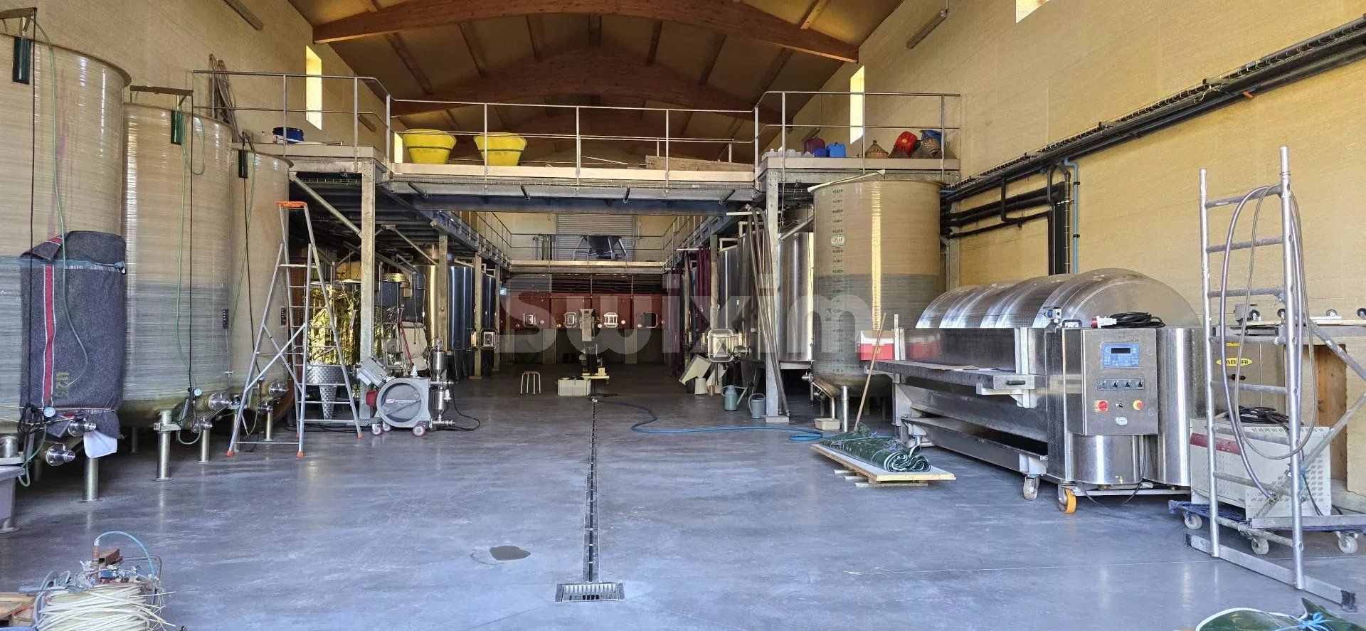 bastide 16 Camere in vendita su Nyons (26110)