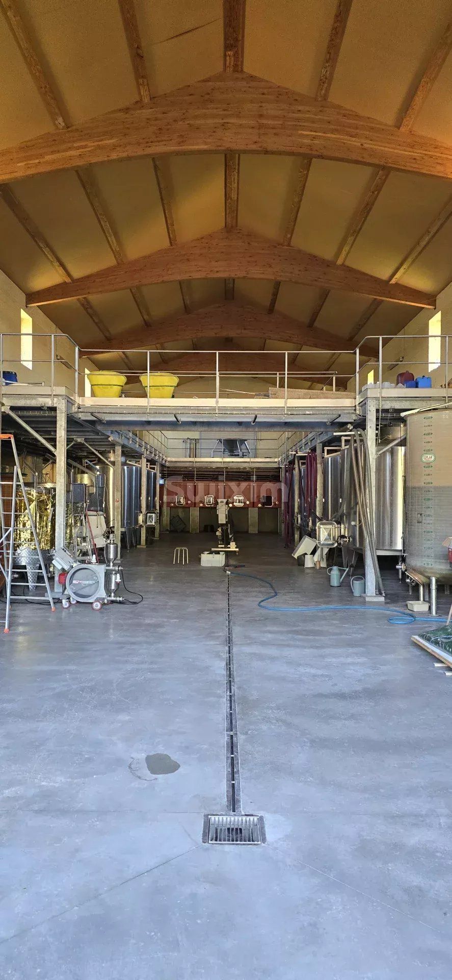 bastide 16 Camere in vendita su Nyons (26110)