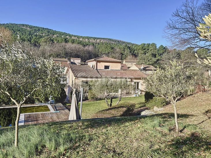 Vendita Villa Portes 7 Camere 196 m²