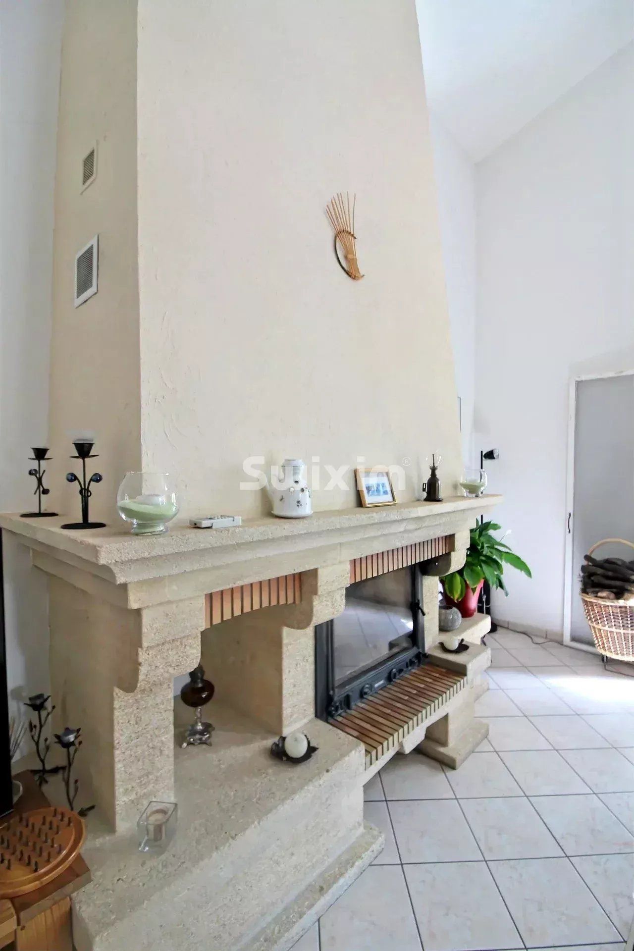 casa 7 Camere in vendita su Valaurie (26230)