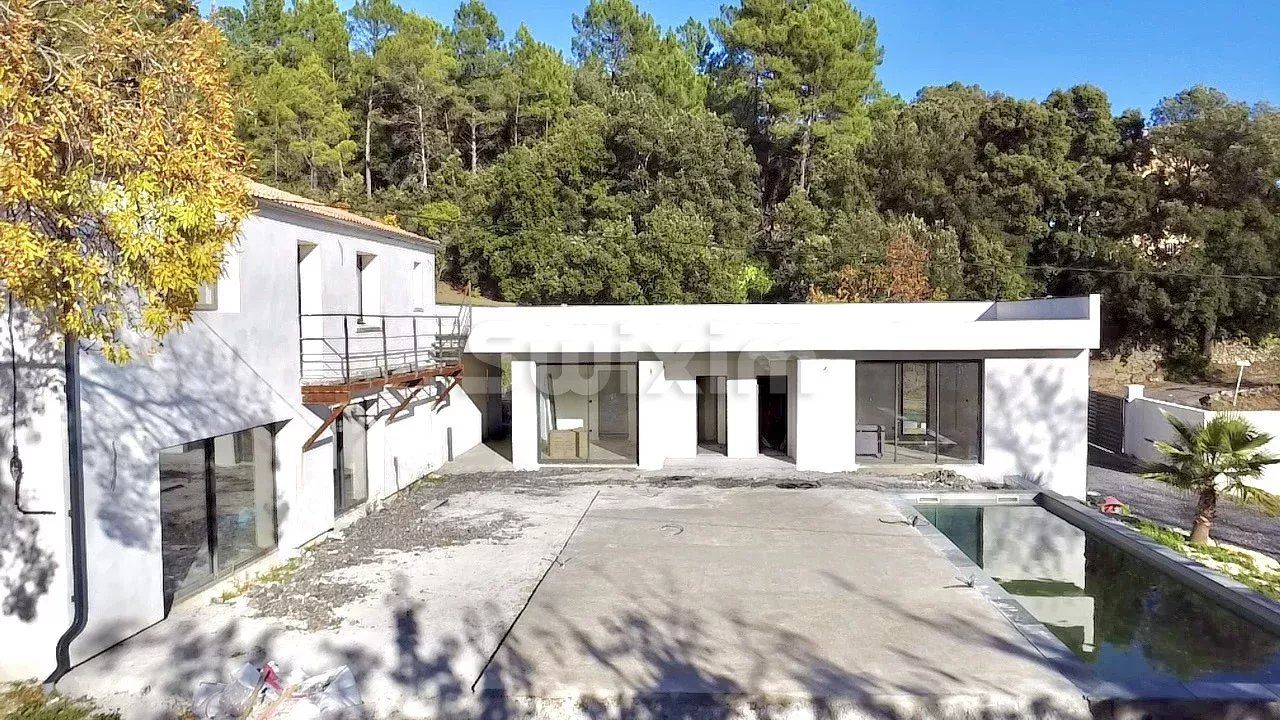 villa 9 Salas en venta en Anduze (30140)