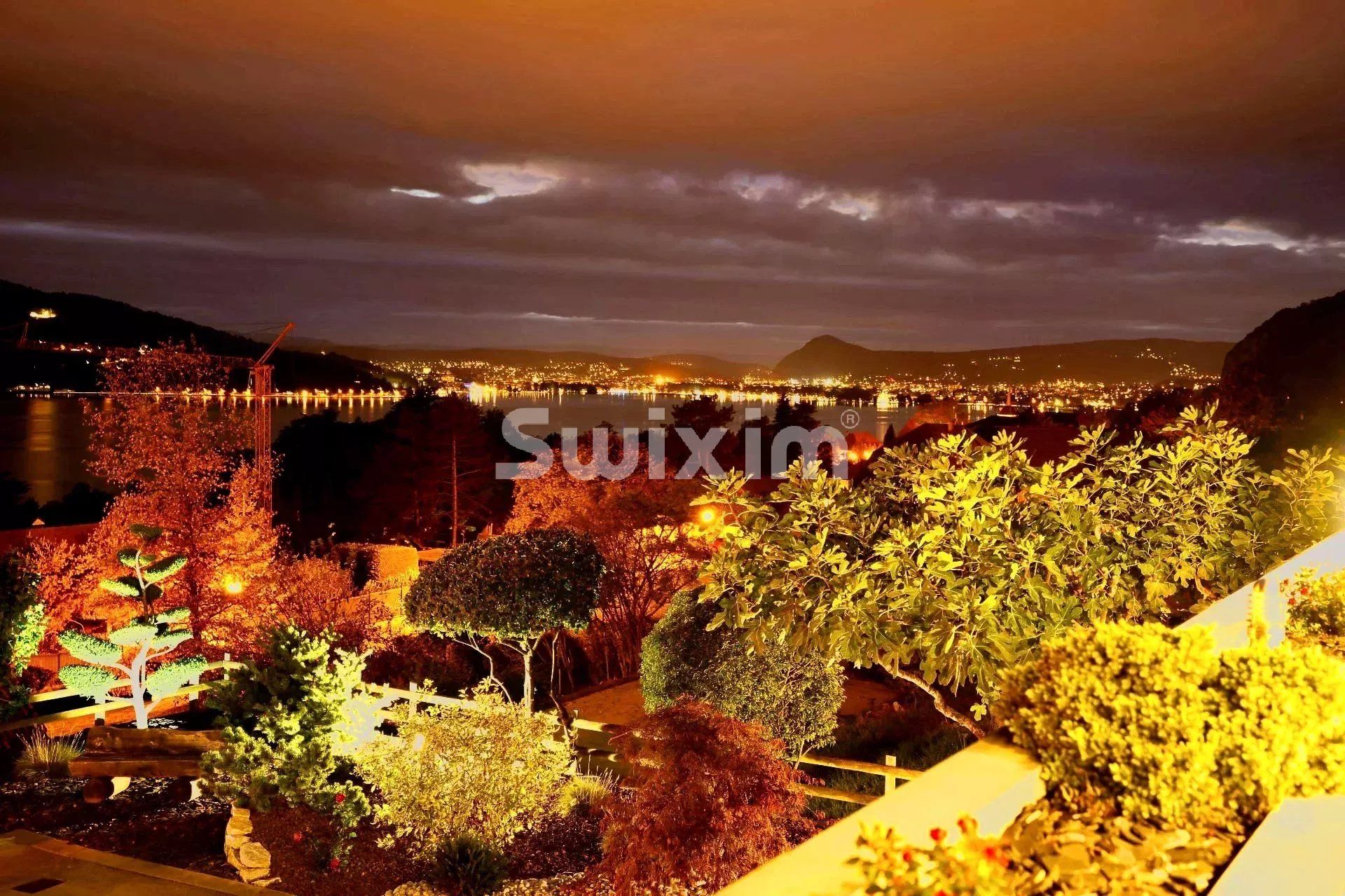 house 6 Rooms for sale on Annecy (74000)