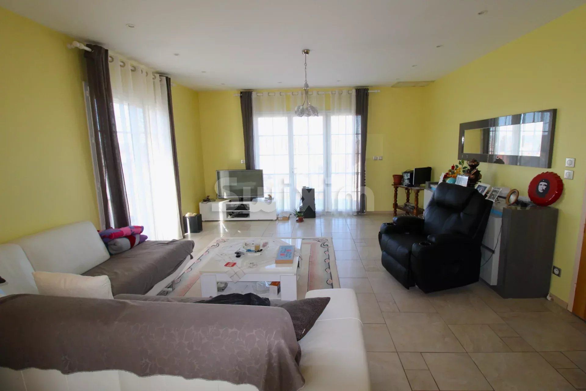 casa 10 Camere in vendita su Saint-Laurent-en-Grandvaux (39150)