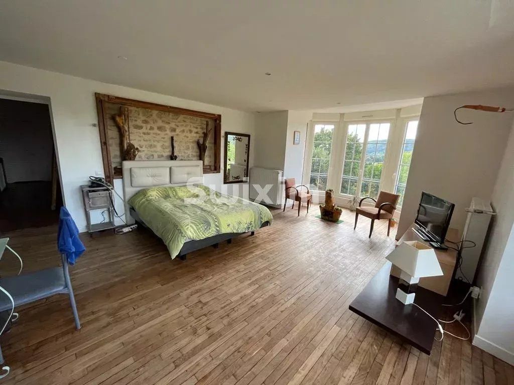 casa 9 Camere in vendita su Avallon (89200)