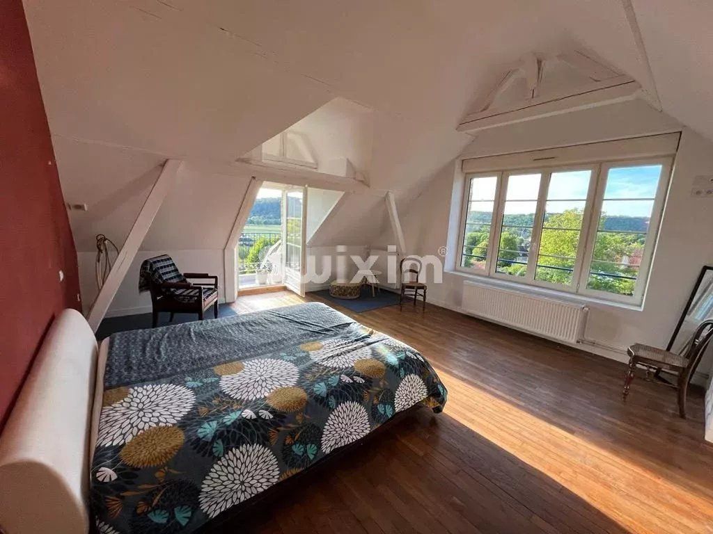 casa 9 Camere in vendita su Avallon (89200)