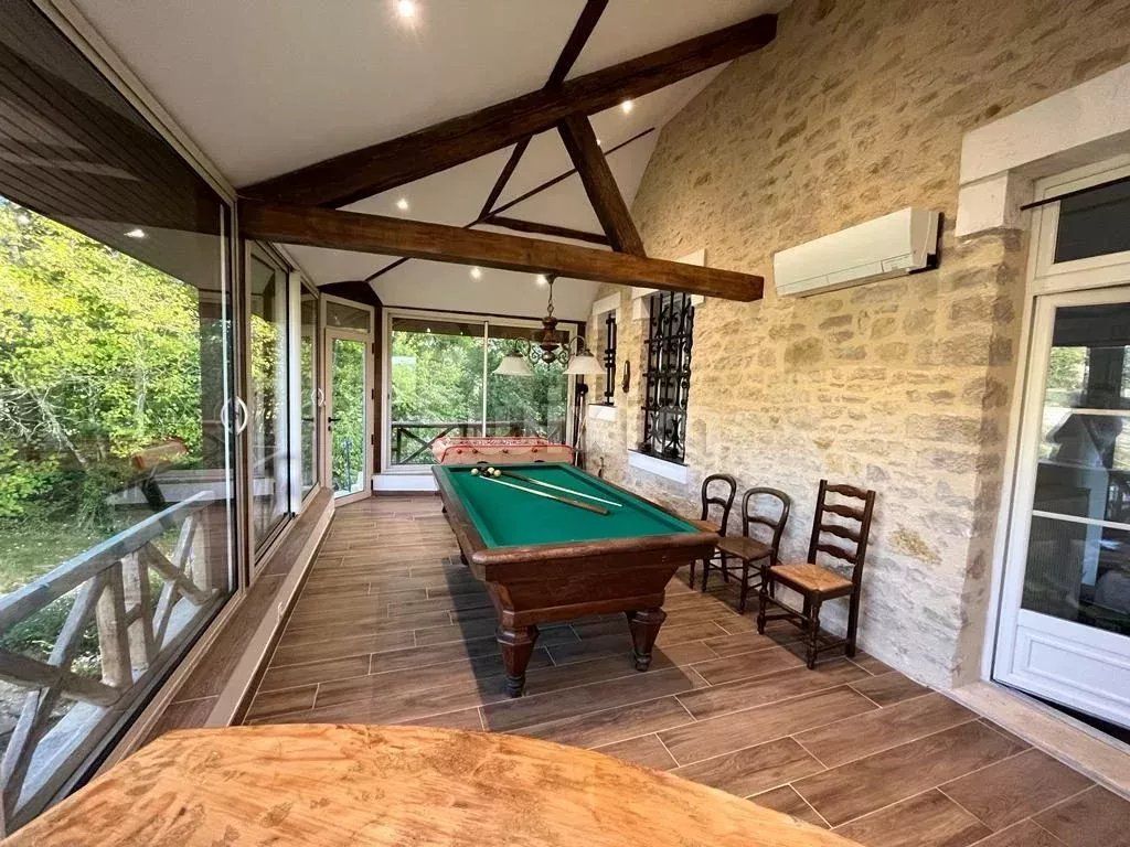 casa 9 Quartos para venda sobre Avallon (89200)