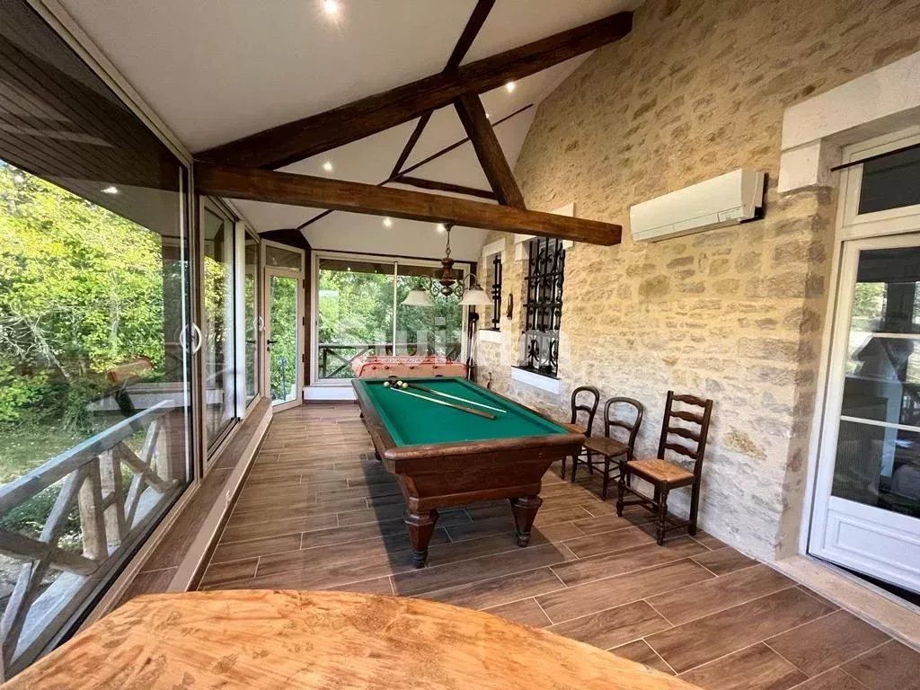 casa 9 Quartos para venda sobre Avallon (89200)