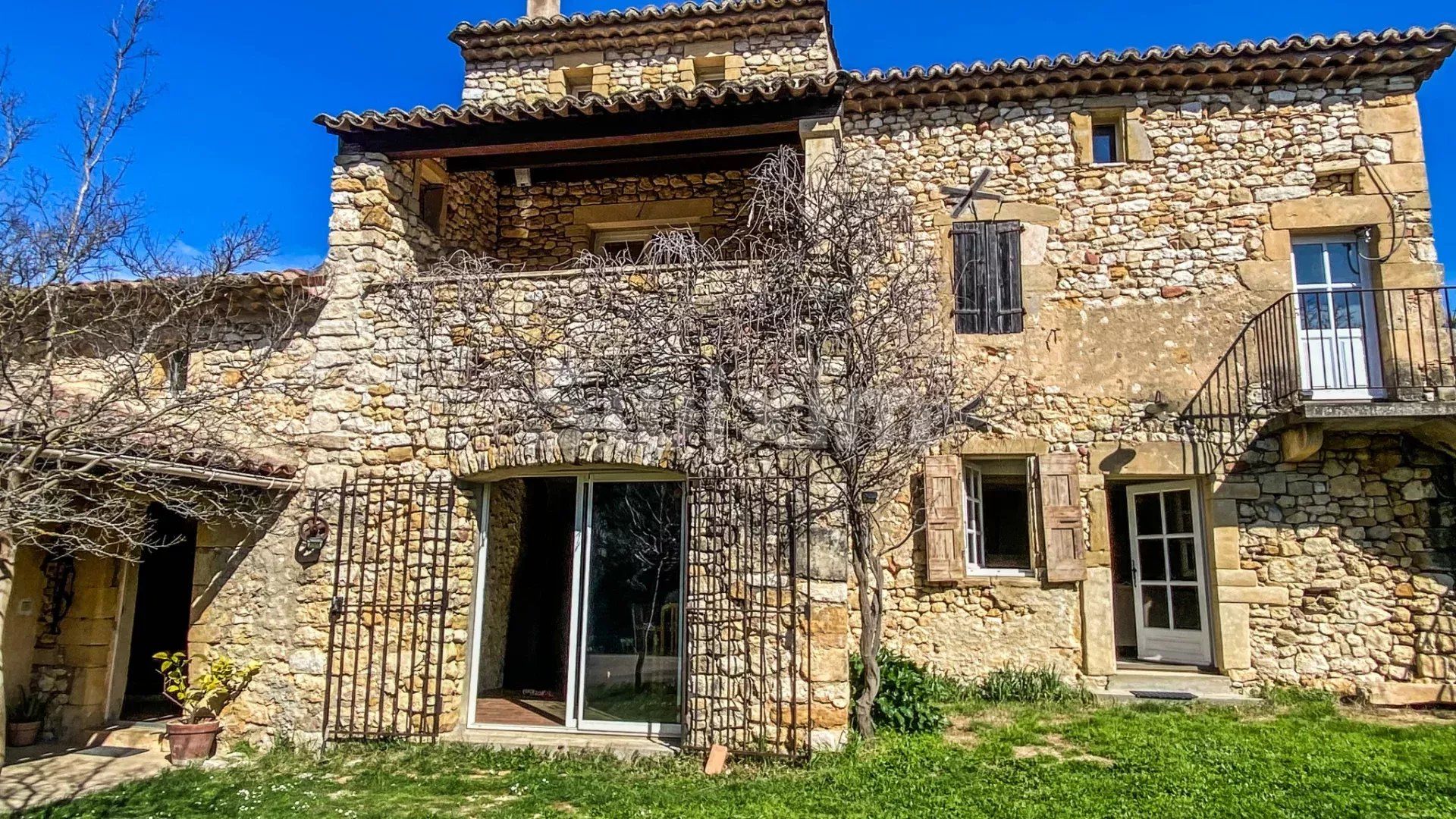 mas 7 Camere in vendita su Uzès (30700)