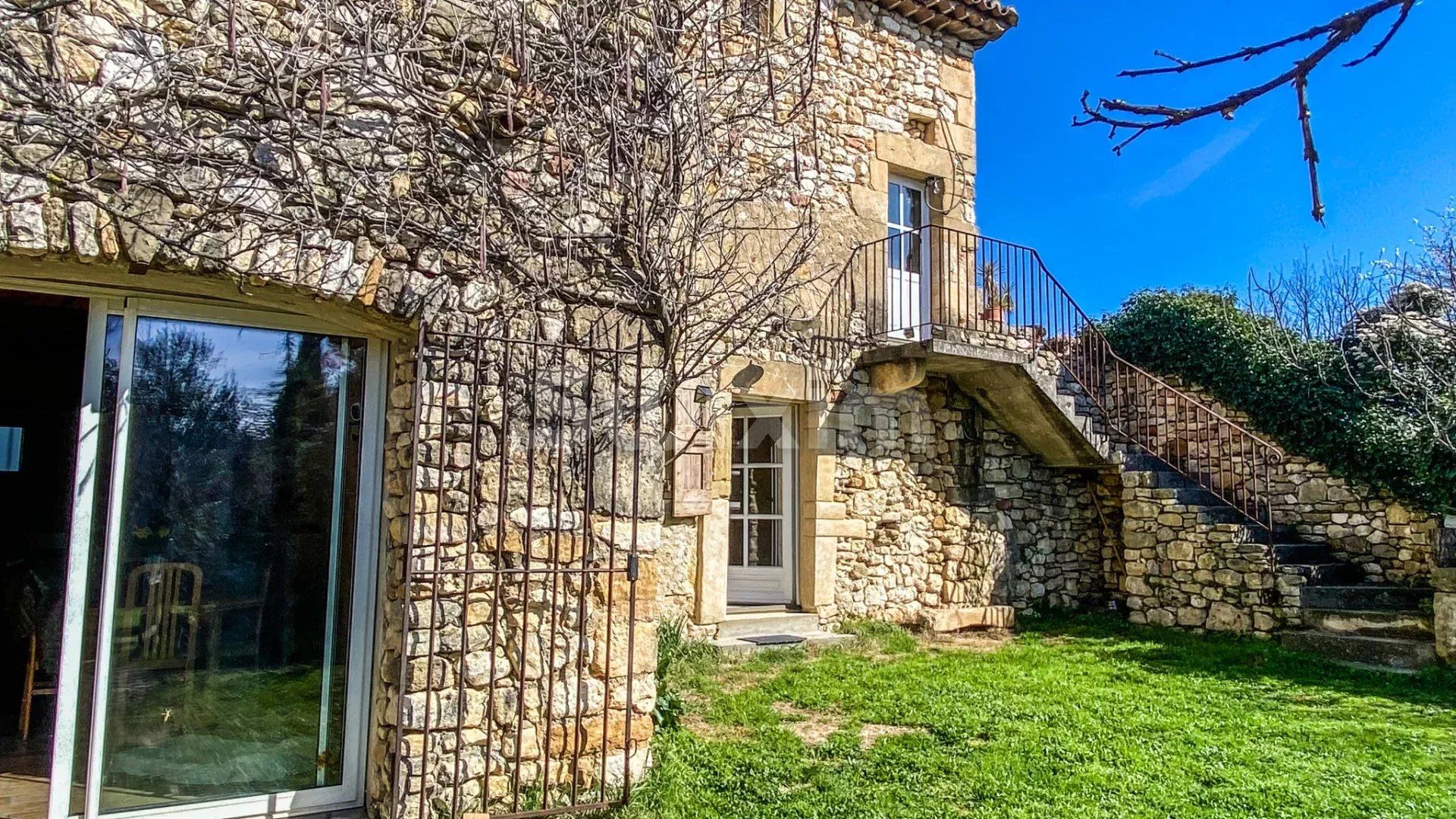 mas 7 Camere in vendita su Uzès (30700)