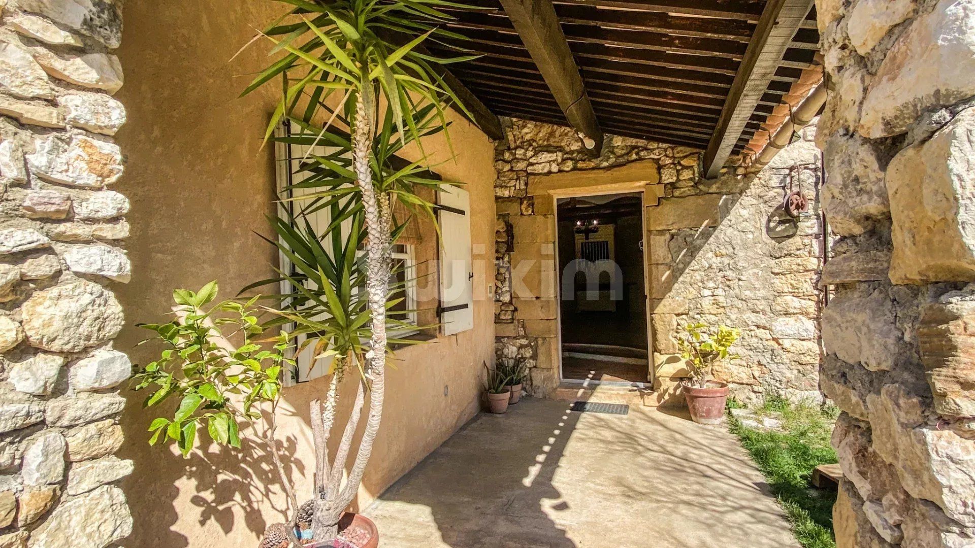 mas 7 Camere in vendita su Uzès (30700)