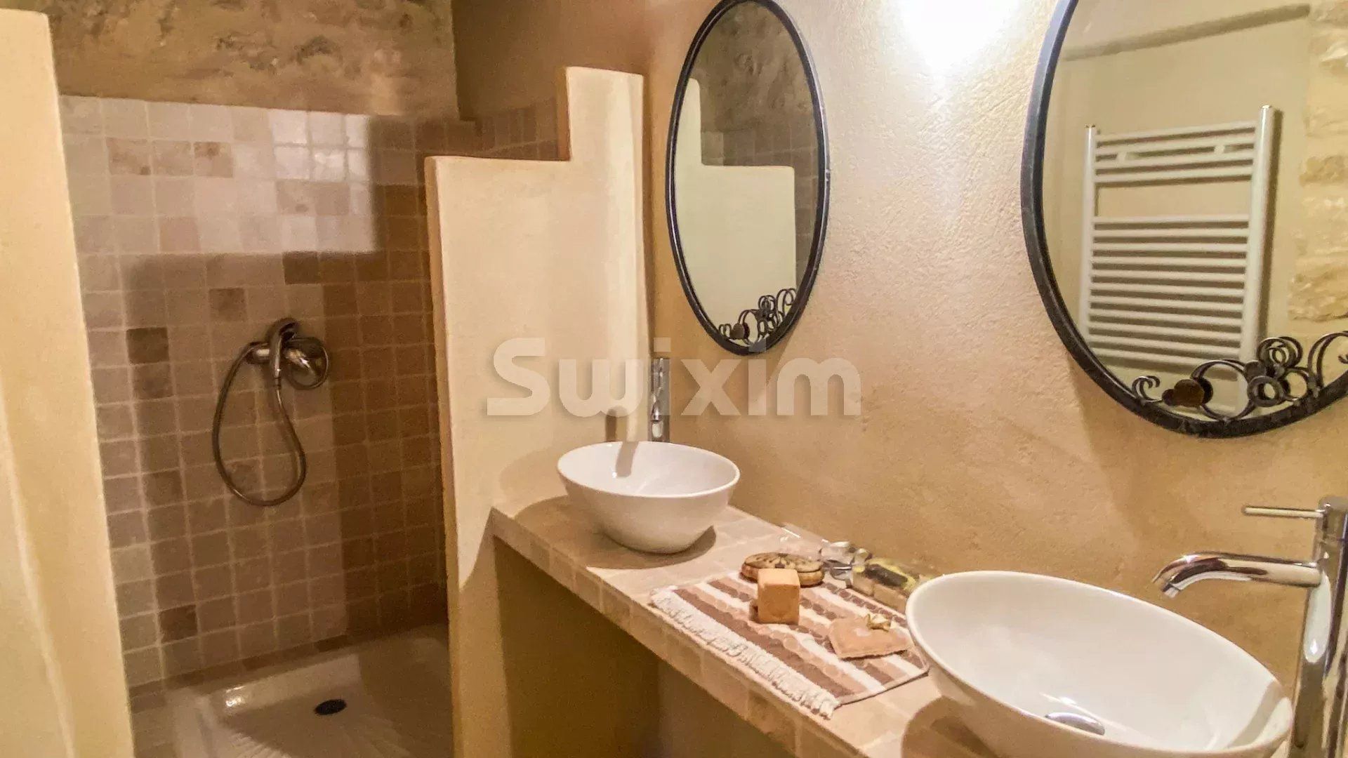 mas 7 Camere in vendita su Uzès (30700)