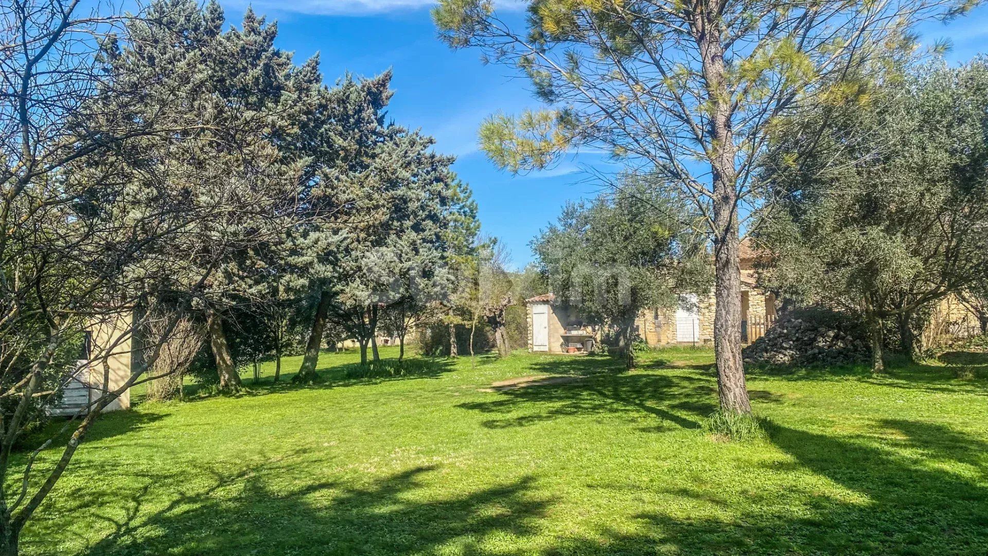 mas 7 Camere in vendita su Uzès (30700)