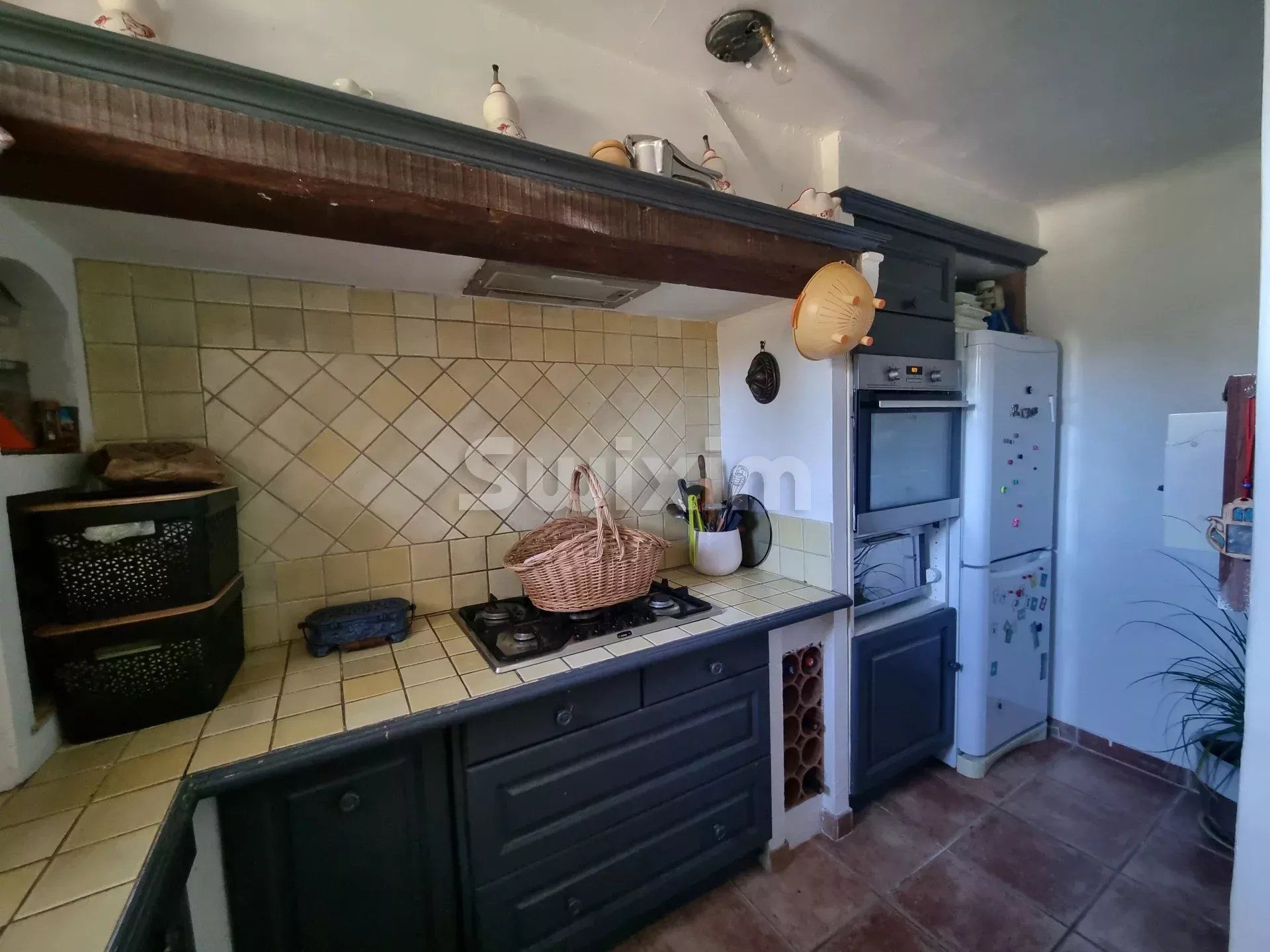 house 6 Rooms for sale on Les Arcs (83460)