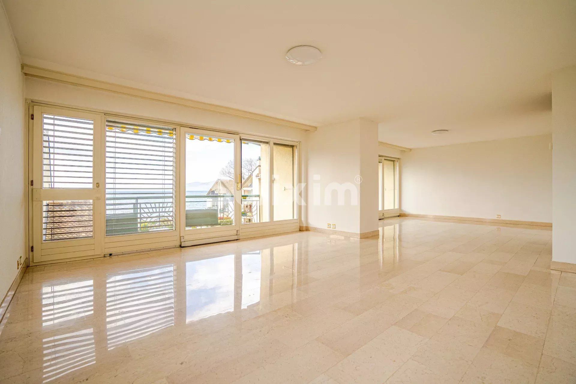 apartment 5.5 Rooms for sale on Villeneuve (1844)