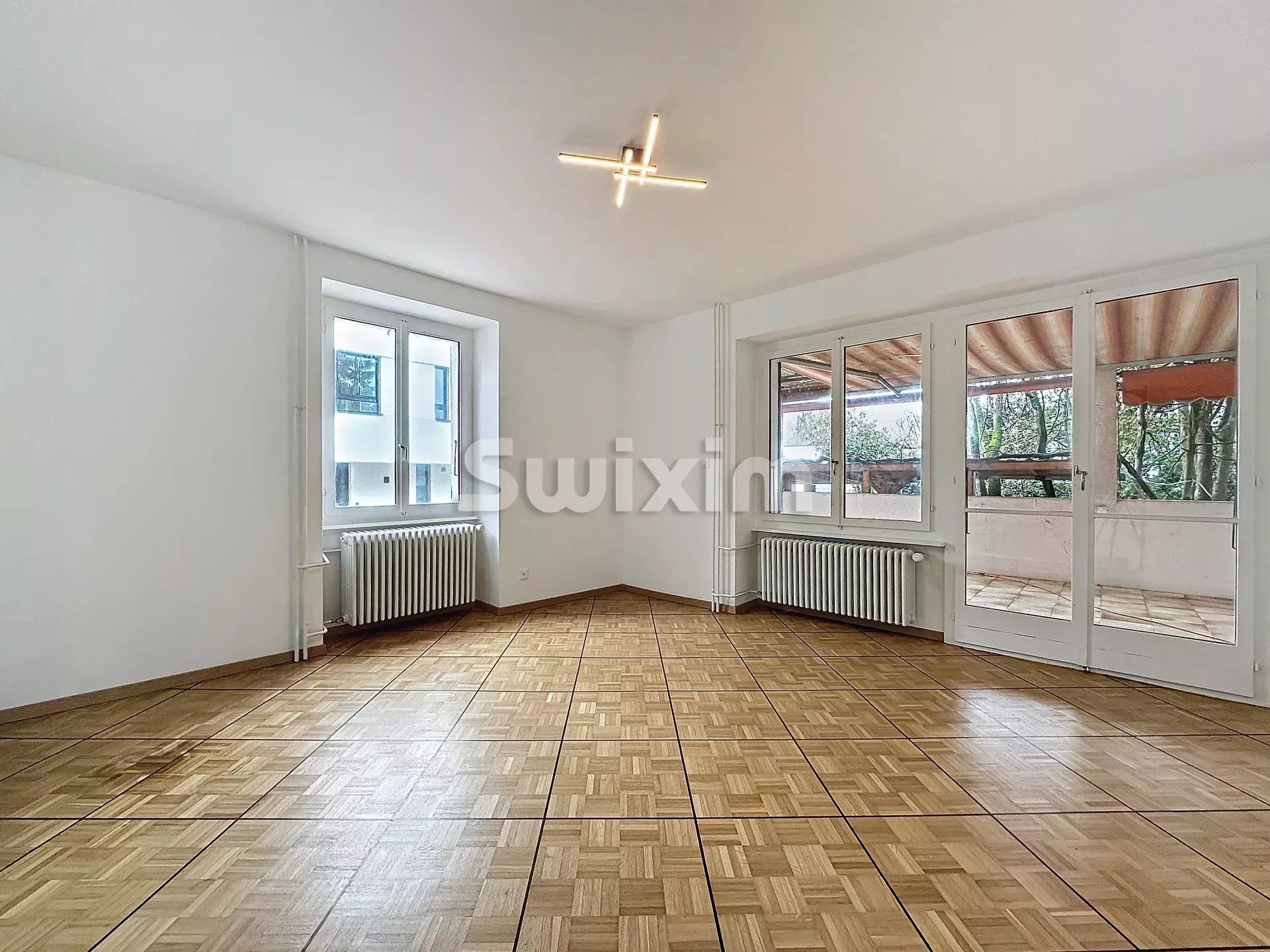 casa 7.5 Camere in vendita su Vésenaz (1222)