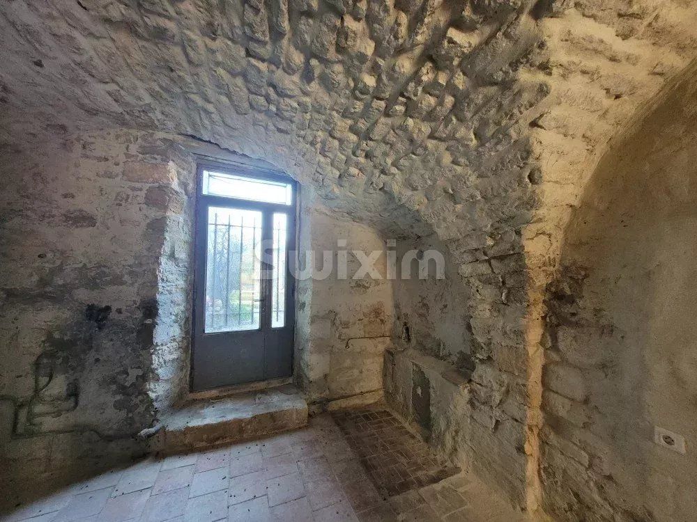 house 4 Rooms for sale on Blauzac (30700)
