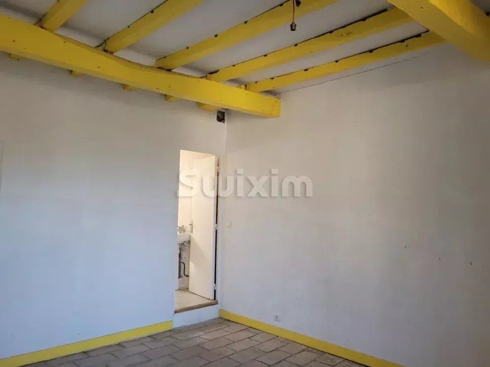 house 4 Rooms for sale on Blauzac (30700)