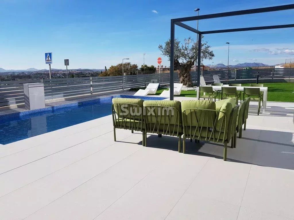 villa 5 Pièces en vente sur Cotoveta (03110)