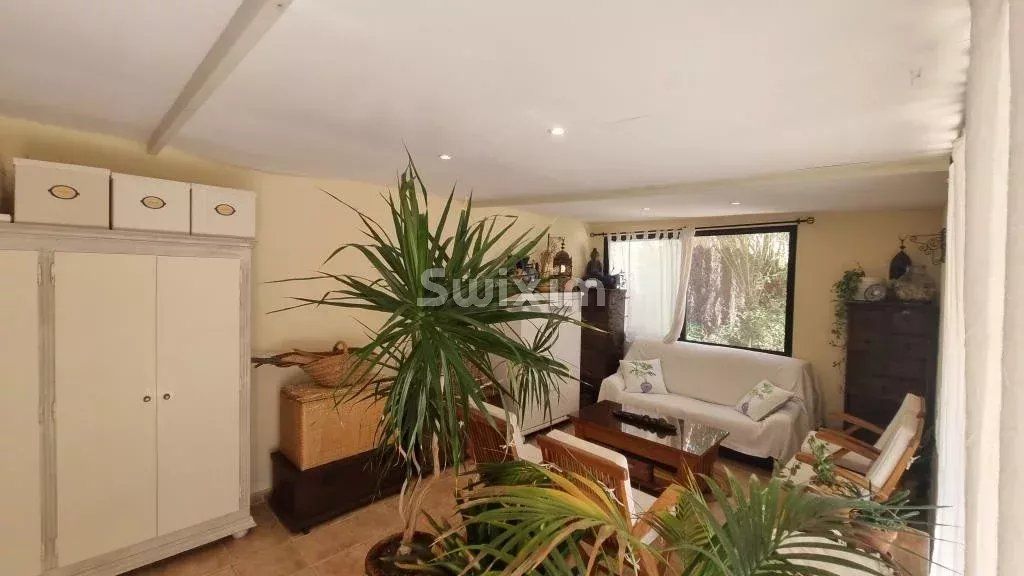 maison 14 Pièces en vente sur La Marina (03170)