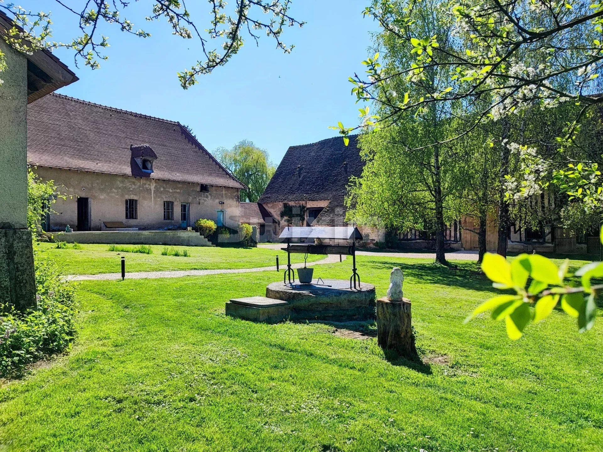 proprietà 8 Camere in vendita su Beaune (21200)