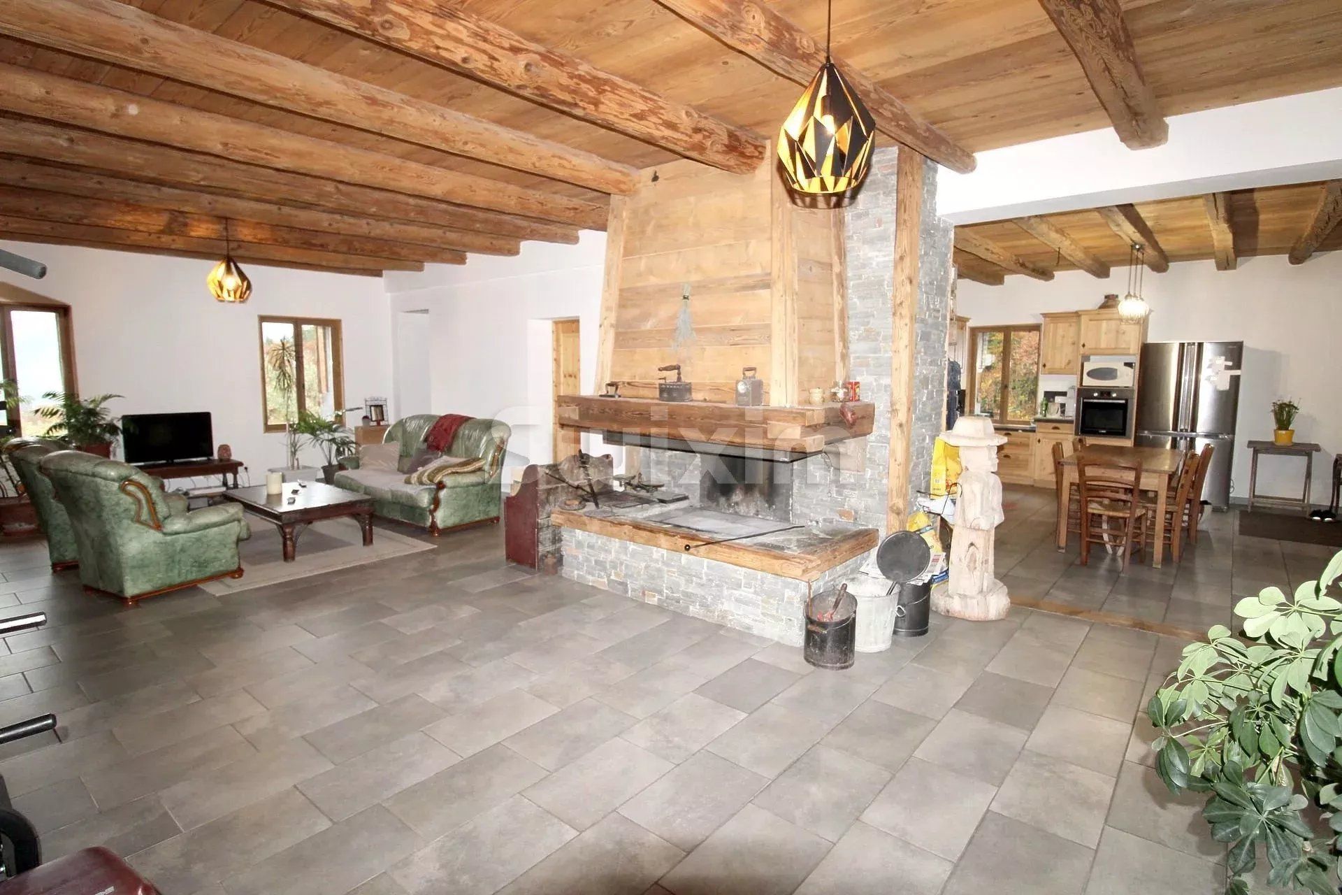 casa 7 Camere in vendita su Villard (74420) Vendita Casa Villard 7 Camere 250 m²