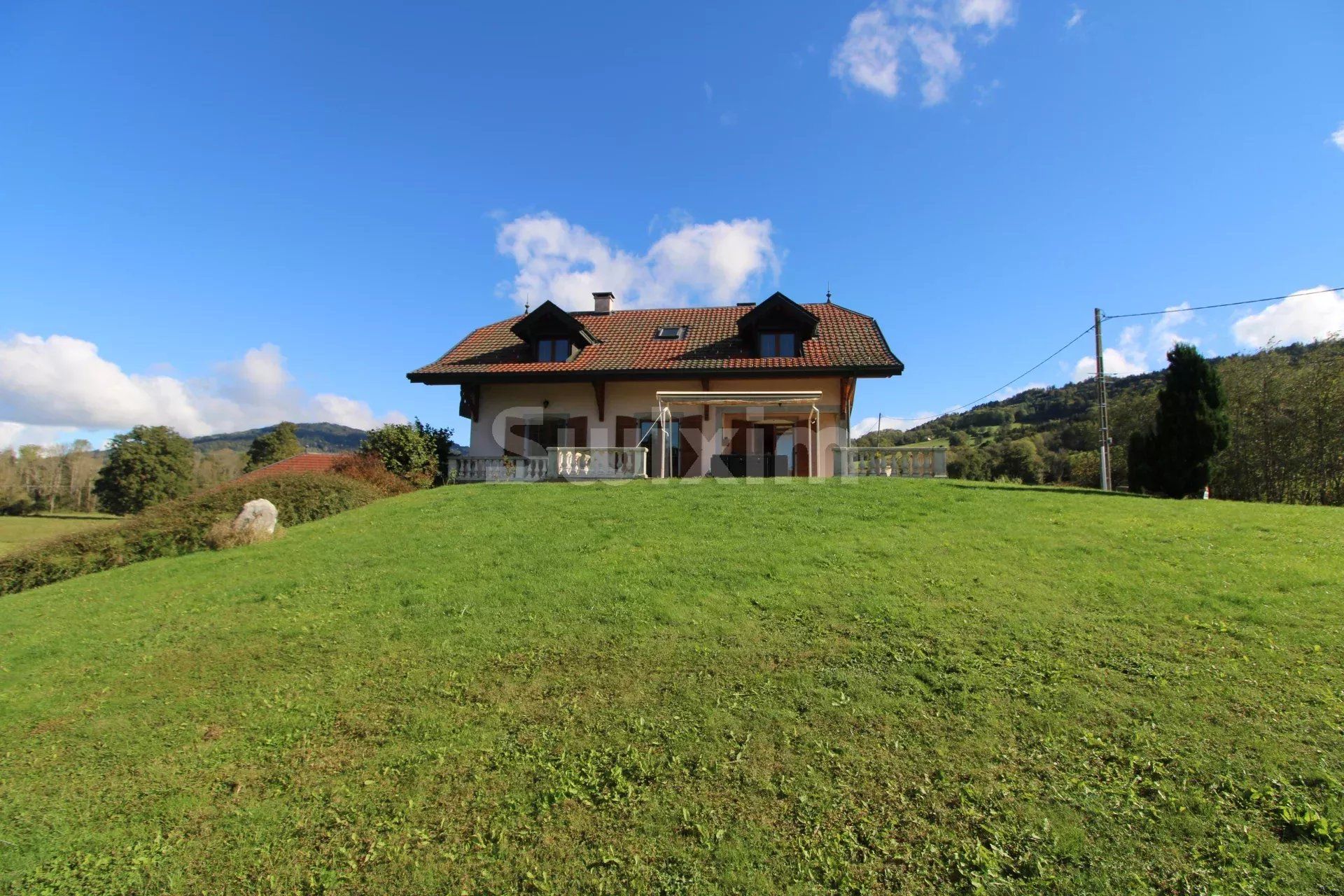 casa 7 Camere in vendita su Saint-André-de-Boëge (74420) Vendita Casa Saint-André-de-Boëge 7 Camere 162 m²