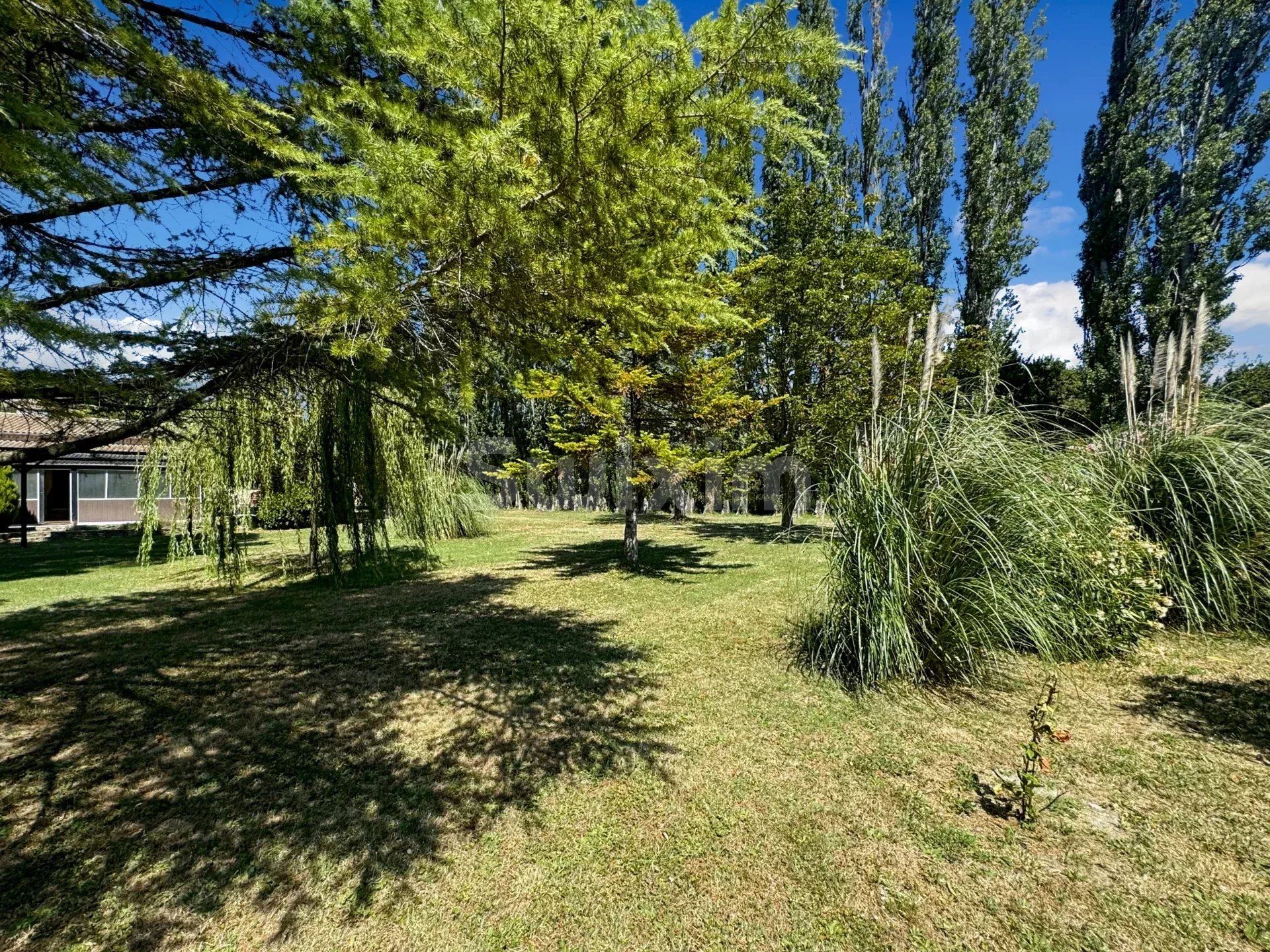 propriété 5 Pièces en vente sur Colonzelle (26230)