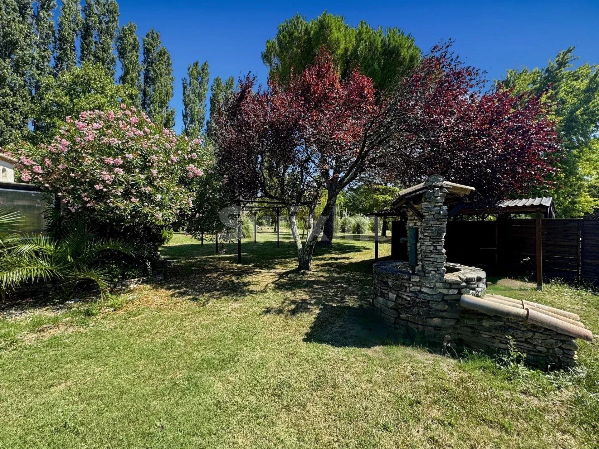 propriété 5 Pièces en vente sur Colonzelle (26230)