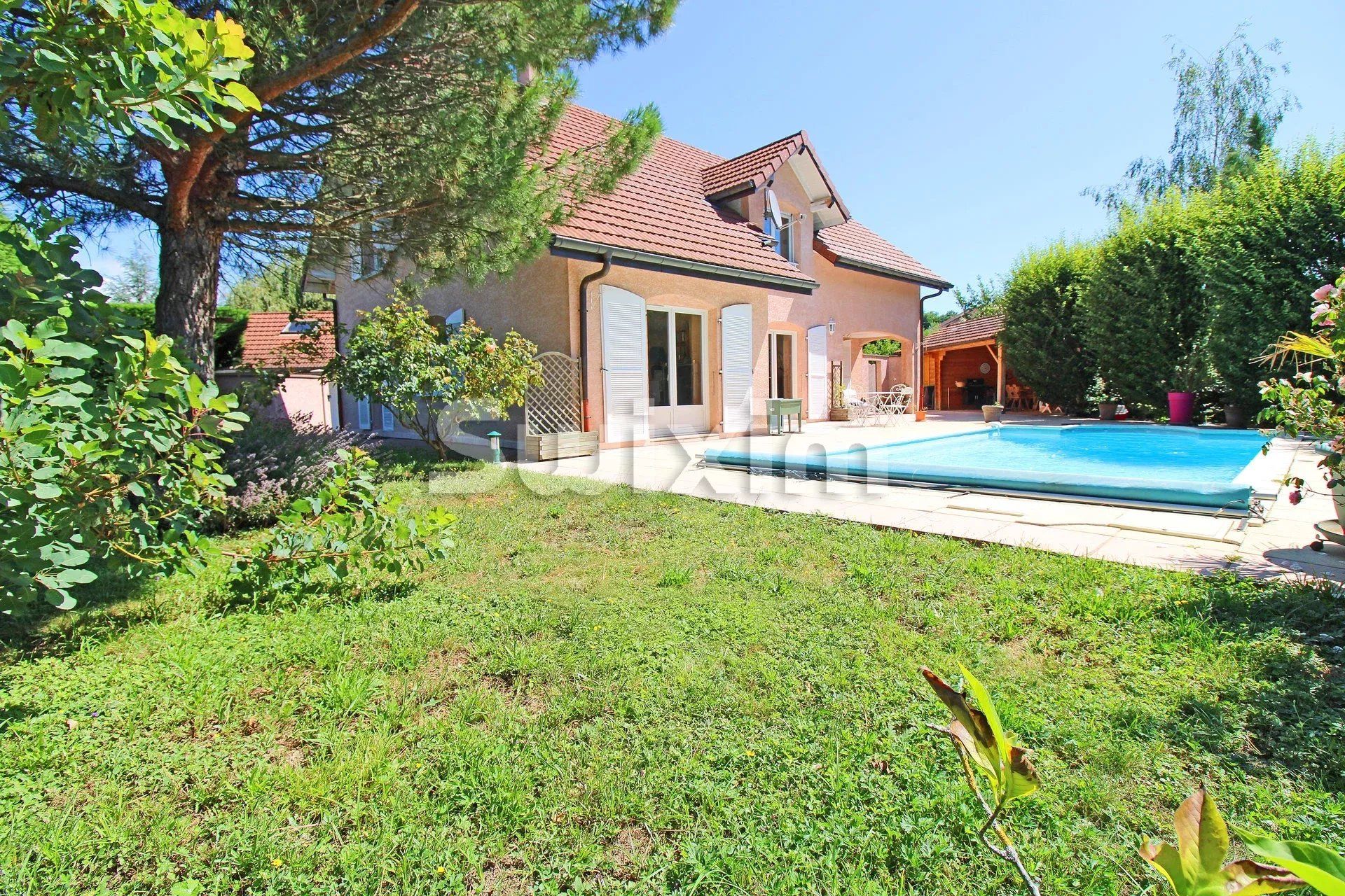 haus 6 Zimmer zum verkauf auf Prévessin-Moëns (01280) Verkauf Haus Prévessin-Moëns 6 Zimmer 198 m²