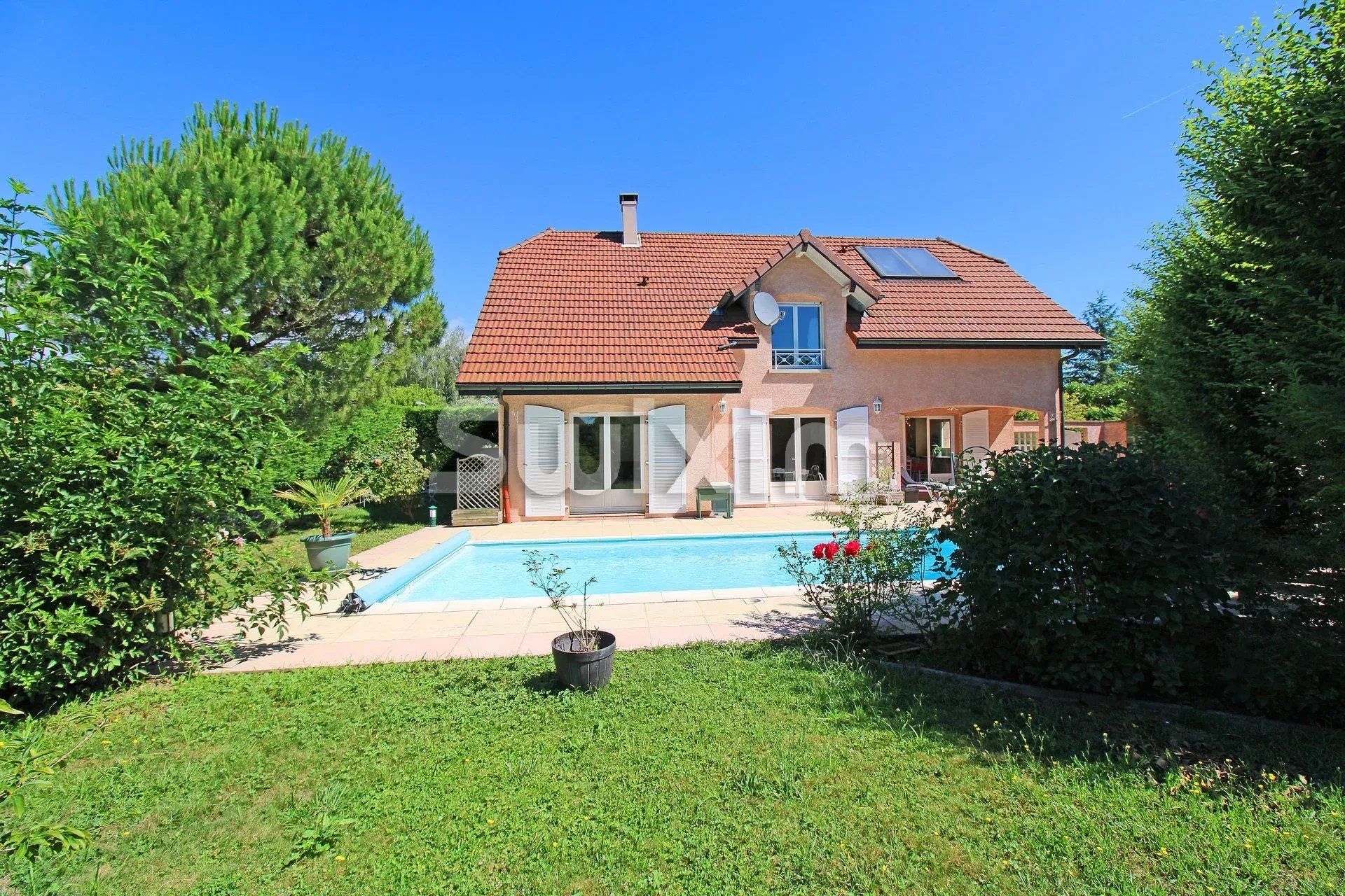 haus 6 Zimmer zum verkauf auf Prévessin-Moëns (01280) Verkauf Haus Prévessin-Moëns 6 Zimmer 198 m²
