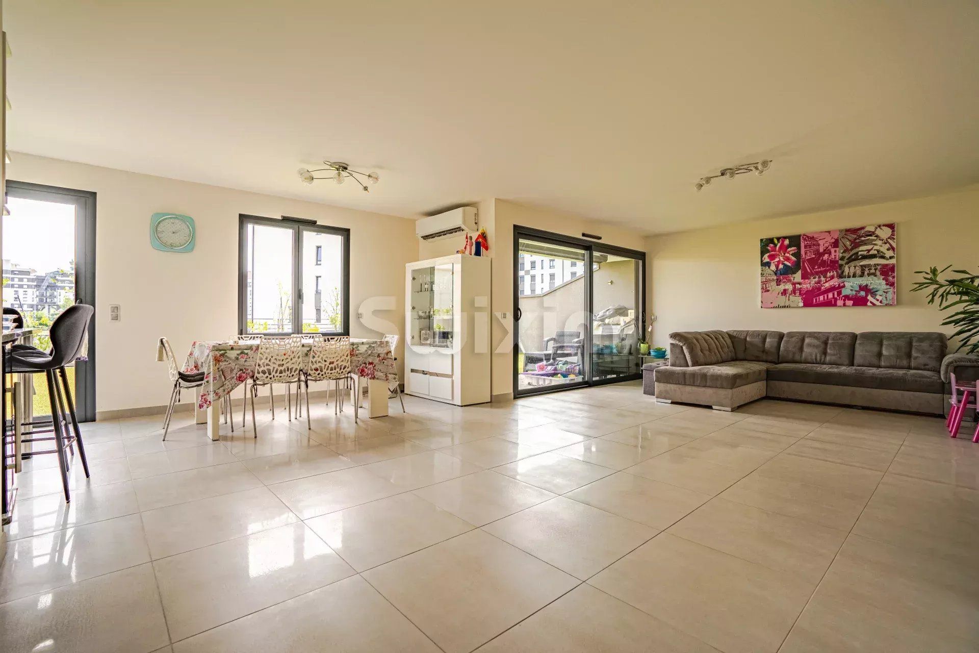 appartement 5 Pièces en vente sur Saint-Genis-Pouilly (01630)