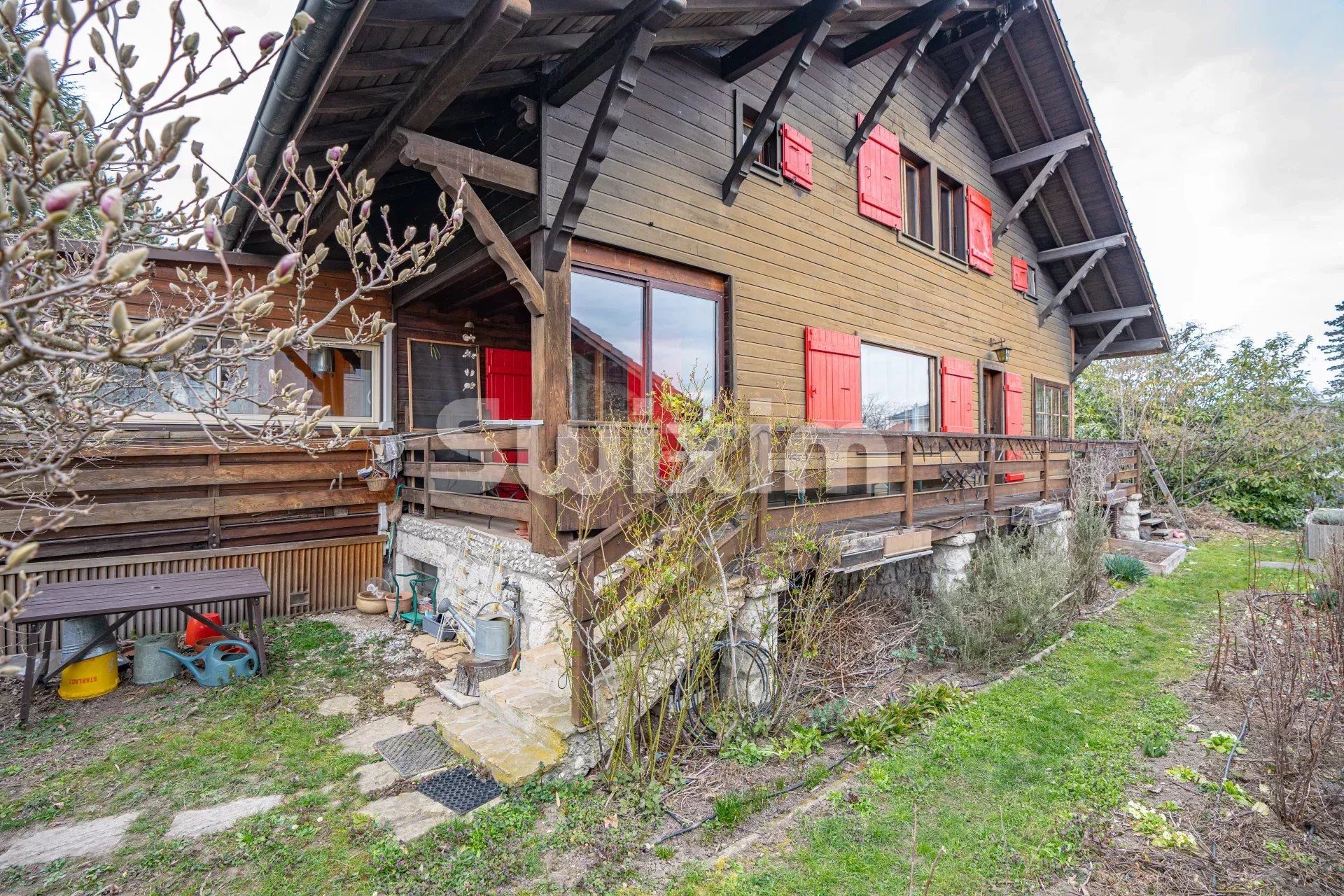 haus 9 Zimmer zum verkauf auf Prévessin-Moëns (01280) Verkauf Haus Prévessin-Moëns 9 Zimmer 248 m²