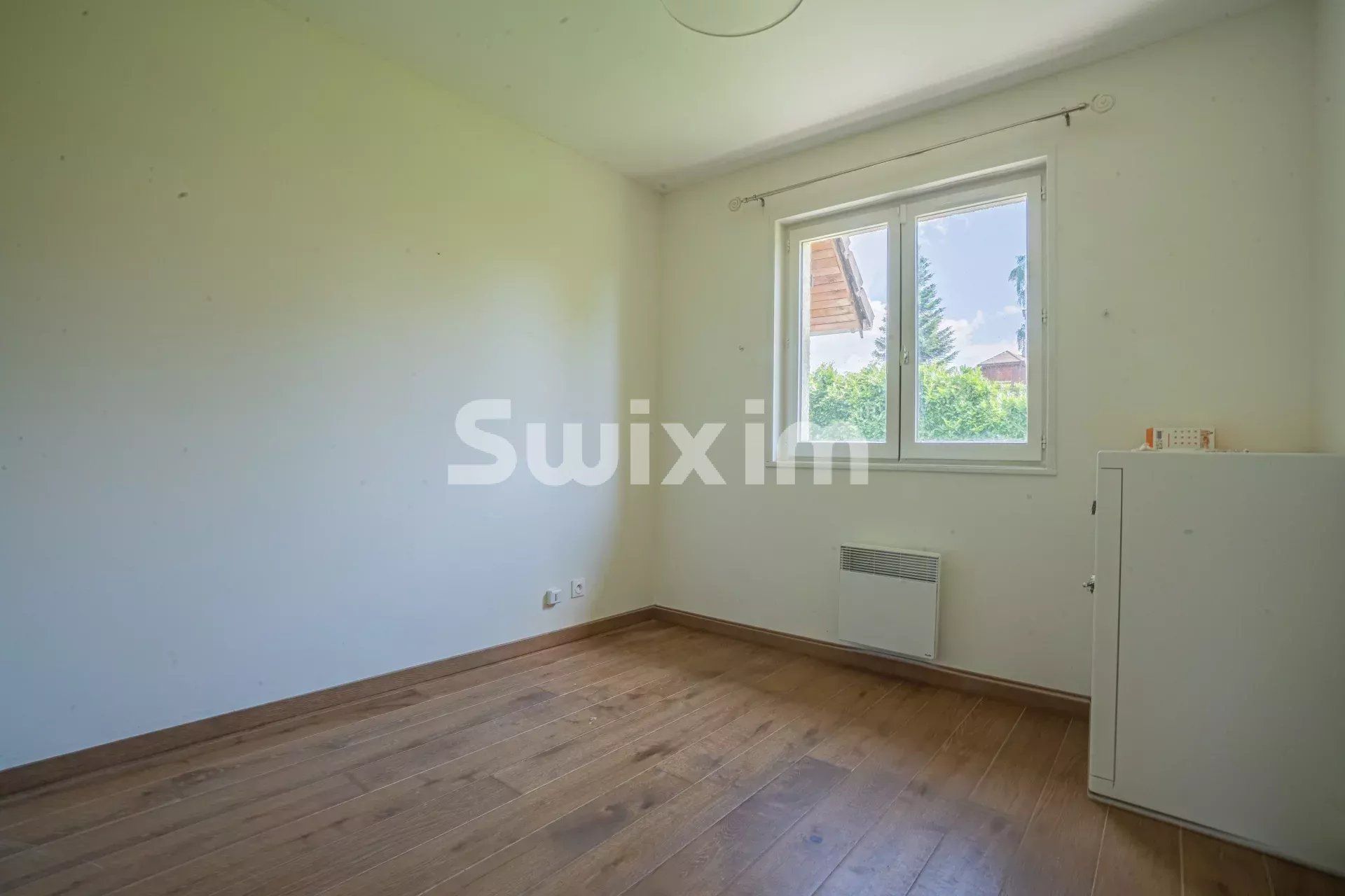 casa 8 Quartos para venda sobre Cessy (01170)