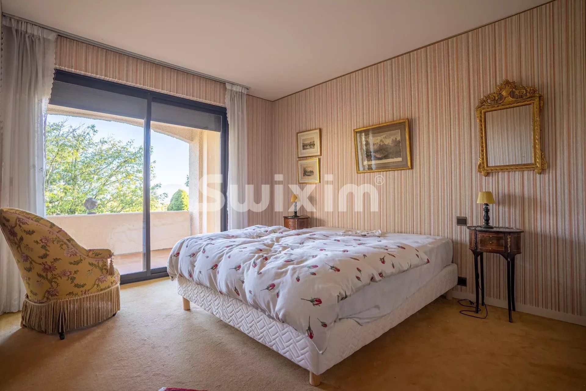 casa 9 Quartos para venda sobre Divonne-les-Bains (01220)