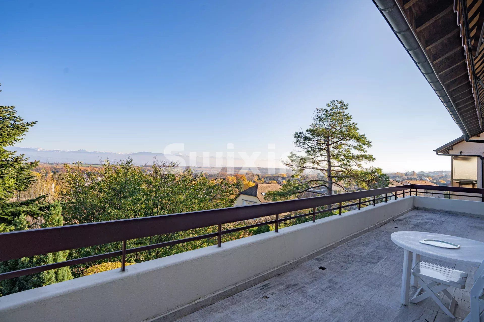 casa 9 Quartos para venda sobre Divonne-les-Bains (01220)