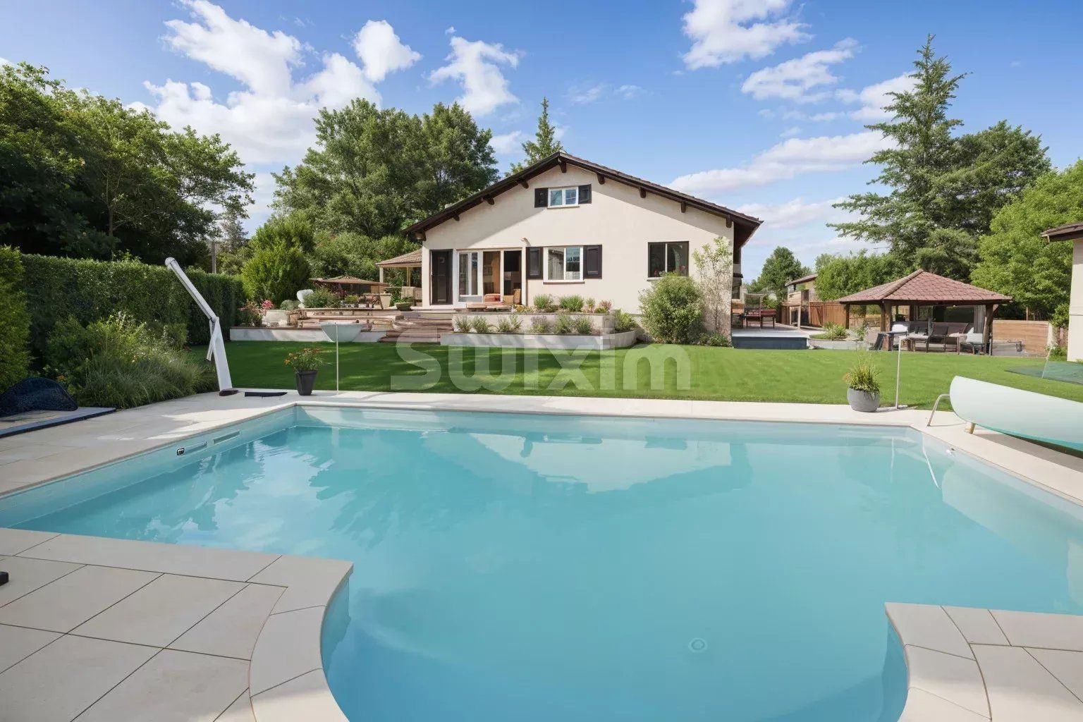 casa 7 Camere in vendita su Ségny (01170)