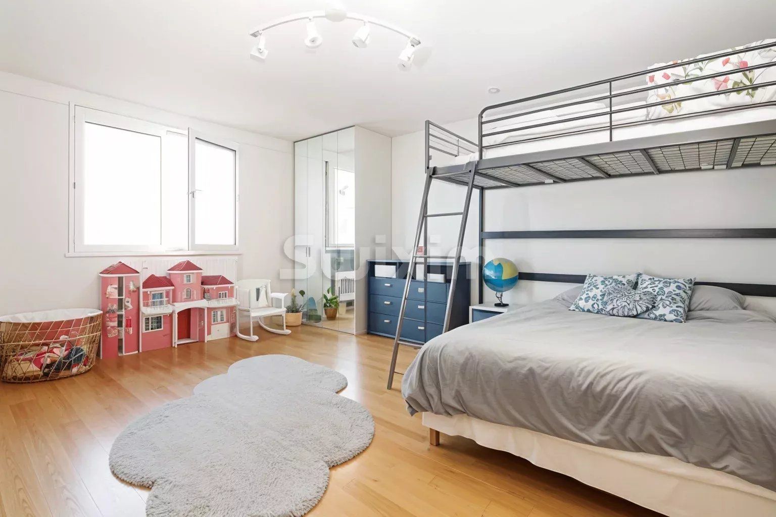 casa 7 Camere in vendita su Ségny (01170)