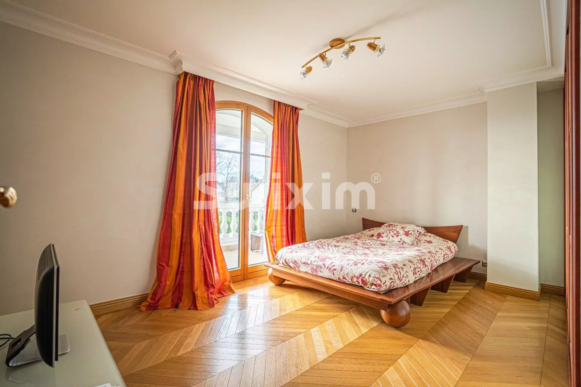 maison 8 Pièces en vente sur Prévessin-Moëns (01280)